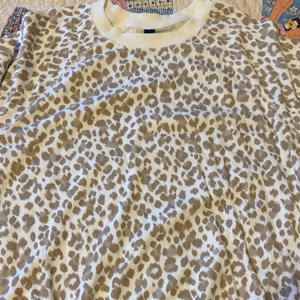 Old Navy Leopard Print Sweatshirt 3X - Picture 2 of 5